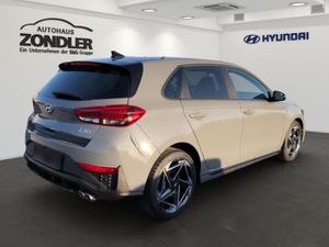 HYUNDAI i30 Mild-Hybrid 1.5 Turbo +48V N Line Panoramadach Sportpaket El. Panodach Navi Digitales Cockpit