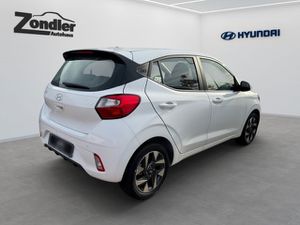 HYUNDAI i10 (MJ25) 1.0 Automatik Trend Navi Digitales Cockpit Apple CarPlay Android Auto Musikstreaming