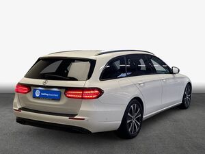MERCEDES-BENZ E 200 T Avantgarde-AHK-Pano-Standhz-MBUX HighEnd E-Klasse