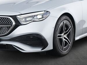MERCEDES-BENZ E 220 d T AMG Adva+-AHK-Night-360°-DigiLight-Distro E-Klasse
