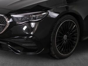 MERCEDES-BENZ E 300 de T 4M AMG Premium+-FahrAss+-Screen-Night E-Klasse