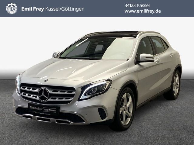 MERCEDES-BENZ GLA 200 7G-DCT Urban-PANO-EasyPack-SmartInt GLA