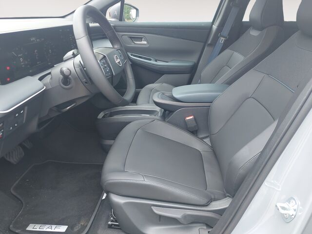 NISSAN Leaf 75 kWh Advance  Assistenzsysteme Rundumkameras Google-Navi PanoramaDach Ansicht 11 für Fahrzeugdetailseite