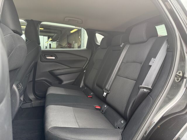 NISSAN Qashqai 1.3 N-Connecta AUTOMATIK Navi RundumKameras LED-Scheinw. Winter-Paket El.Heckklappe Ansicht 9 für Fahrzeugdetailseite