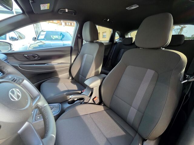 HYUNDAI i20 1.0 T-GDI 7-DCT Blackline MY26, BOSE, Navi, Kamera, Voll-LED, CarPlay, PDC, SHZ Ansicht 11 für Fahrzeugdetailseite