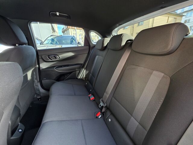 HYUNDAI i20 1.0 T-GDI 7-DCT Blackline MY26, BOSE, Navi, Kamera, Voll-LED, CarPlay, PDC, SHZ Ansicht 16 für Fahrzeugdetailseite