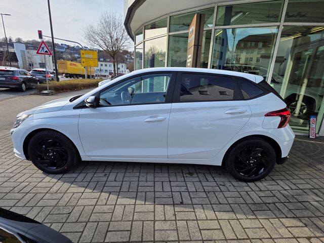 HYUNDAI i20 1.0 T-GDI 7-DCT Blackline MY26, BOSE, Navi, Kamera, Voll-LED, CarPlay, PDC, SHZ Ansicht 4 für Fahrzeugdetailseite