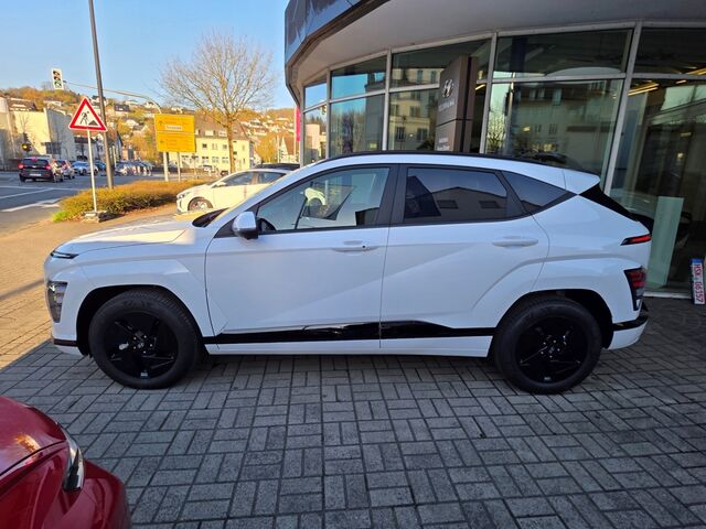 HYUNDAI KONA Elektro 65 kWh Trend MY26 / Assistenz-Paket / elektr. Heckklappe / Voll-LED / 360° / SHZ Ansicht 4 für Fahrzeugdetailseite