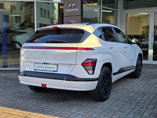 HYUNDAI KONA Elektro 65 kWh Trend MY26 / Assistenz-Paket / elektr. Heckklappe / Voll-LED / 360° / SHZ Ansicht 6 für Fahrzeugdetailseite