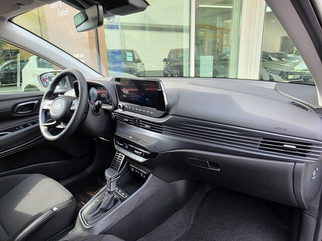 HYUNDAI BAYON 1.0 T-GDI 7-DCT Prime MY26 / Navi / BOSE / Voll-LED / Kamera / CarPlay Ansicht 12 für Fahrzeugdetailseite