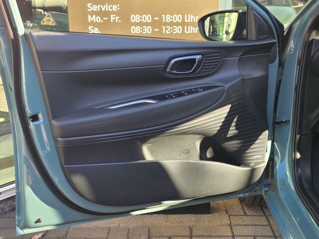 HYUNDAI i20 1.0 T-GDI 7-DCT Blackline MY26 / BOSE / Navi / CarPlay / Kamera / PDC Ansicht 24 für Fahrzeugdetailseite
