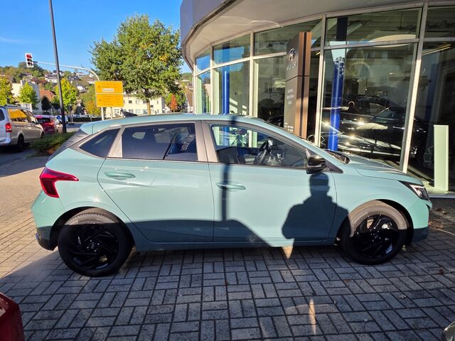 HYUNDAI i20 1.0 T-GDI 7-DCT Blackline MY26 / BOSE / Navi / CarPlay / Kamera / PDC Ansicht 8 für Fahrzeugdetailseite