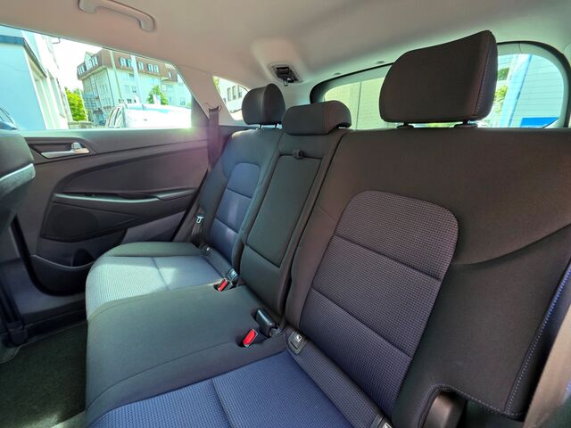 HYUNDAI TUCSON 1.6 T-GDI 7-DCT 4WD Trend Winterräder / PDC / Sitz- & Lenkradheizung Ansicht 16 für Fahrzeugdetailseite