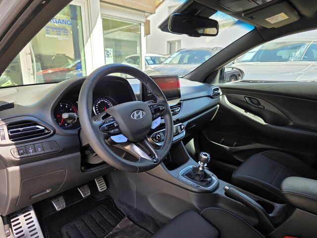 HYUNDAI i30 Fastback FL N Performance 2.0 T-GDI Winterräder / CarPlay / Navi / Kamera / PDC Ansicht 10 für Fahrzeugdetailseite