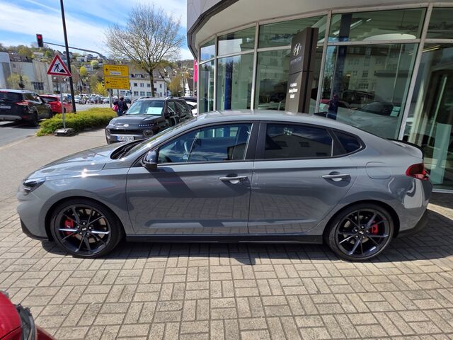 HYUNDAI i30 Fastback FL N Performance 2.0 T-GDI Winterräder / CarPlay / Navi / Kamera / PDC Ansicht 4 für Fahrzeugdetailseite