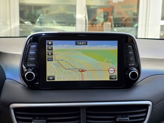 HYUNDAI TUCSON 2.0 CRDi A/T 4WD Premium AHK / Allwetterreifen / ACC / Navi / Voll-LED / Totwinkel Ansicht 19 für Fahrzeugdetailseite