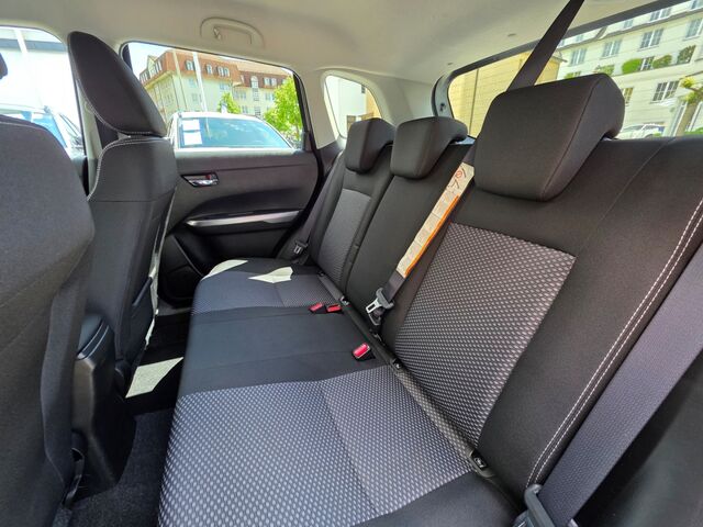 SUZUKI Vitara 1.4 4x2 Comfort AHK / Navi / Kamera / Klimaautomatik Ansicht 16 für Fahrzeugdetailseite