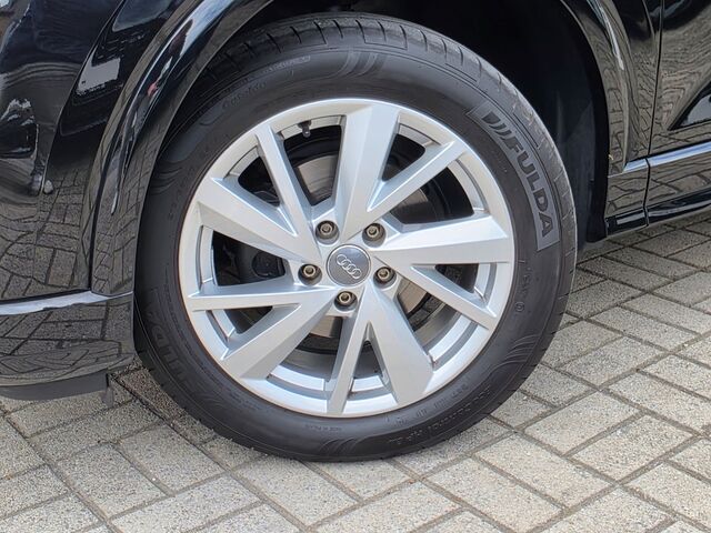 AUDI Q2 35 TFSi DSG sport AHK / Winterräder / Leder / Pano / Navi / / Sitzheizung Ansicht 5 für Fahrzeugdetailseite