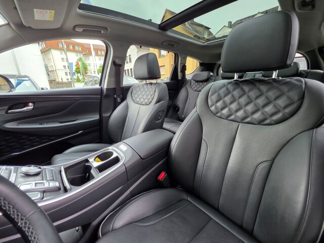 HYUNDAI SANTA FE PHEV 1.6 T-GDI A/T 4WD Prime / AHK / Winterräder / Pano / 360° / Leder / Totwinkel / Navi Ansicht 11 für Fahrzeugdetailseite