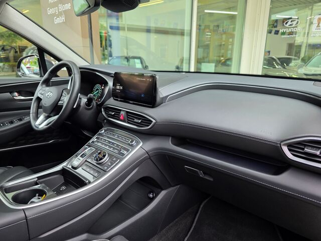 HYUNDAI SANTA FE PHEV 1.6 T-GDI A/T 4WD Prime / AHK / Winterräder / Pano / 360° / Leder / Totwinkel / Navi Ansicht 13 für Fahrzeugdetailseite