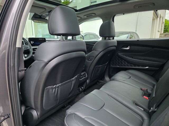 HYUNDAI SANTA FE PHEV 1.6 T-GDI A/T 4WD Prime / AHK / Winterräder / Pano / 360° / Leder / Totwinkel / Navi Ansicht 16 für Fahrzeugdetailseite