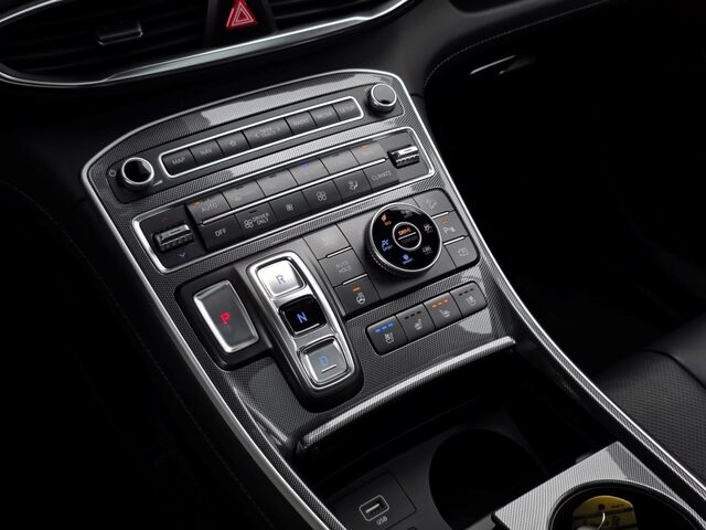 HYUNDAI SANTA FE PHEV 1.6 T-GDI A/T 4WD Prime / AHK / Winterräder / Pano / 360° / Leder / Totwinkel / Navi Ansicht 25 für Fahrzeugdetailseite