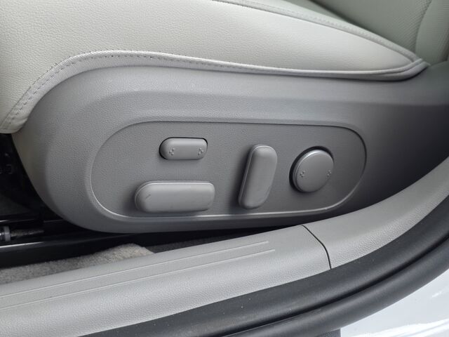 HYUNDAI IONIQ 6 77,4 kWh 4WD UNIQ / AHK / Pano / digitale Spiegel / 360° / BOSE / Leder / Memory Ansicht 13 für Fahrzeugdetailseite