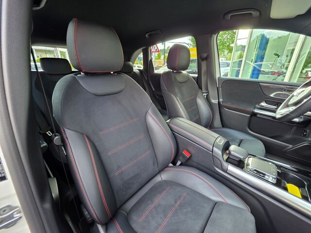 MERCEDES-BENZ B 200 DCT AMG Line / LED / Night-Paket / Navi / Allwetter / Kamera / PDC Ansicht 13 für Fahrzeugdetailseite