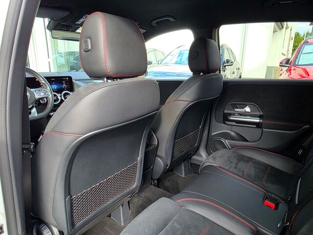 MERCEDES-BENZ B 200 DCT AMG Line / LED / Night-Paket / Navi / Allwetter / Kamera / PDC Ansicht 15 für Fahrzeugdetailseite