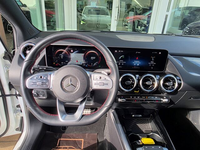 MERCEDES-BENZ B 200 DCT AMG Line / LED / Night-Paket / Navi / Allwetter / Kamera / PDC Ansicht 17 für Fahrzeugdetailseite