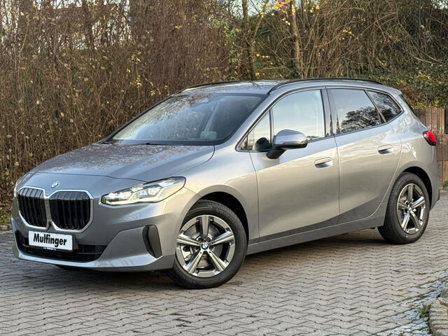 BMW 223 Active Tourer 223i xDr AT HUD ACC SuView.Lenkh.Komfz.H/K AHK Bluetooth Navi LED Klima PDC el. Fenster Ansicht 2 für Fahrzeugdetailseite