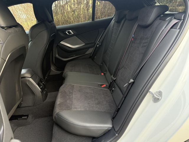 BMW 120 M Sport Pro HUD ACC Lenkh.IconGlow.P+H/K AHK Sportpaket Navi LED Klima PDC Ansicht 10 für Fahrzeugdetailseite