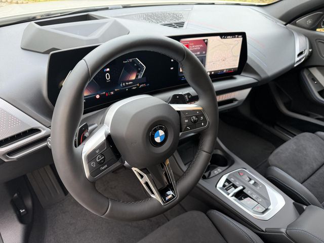 BMW 120 M Sport Pro HUD ACC Lenkh.IconGlow.P+H/K AHK Sportpaket Navi LED Klima PDC Ansicht 7 für Fahrzeugdetailseite