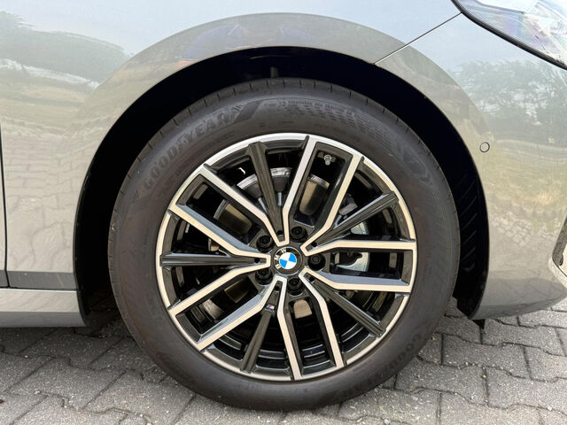 BMW 218 Active Tourer 218i AT M Sport HUD SuView.Pano.Lenkh.H/K AHK Sportpaket Bluetooth Navi LED Klima PDC el. Fenster Ansicht 12 für Fahrzeugdetailseite