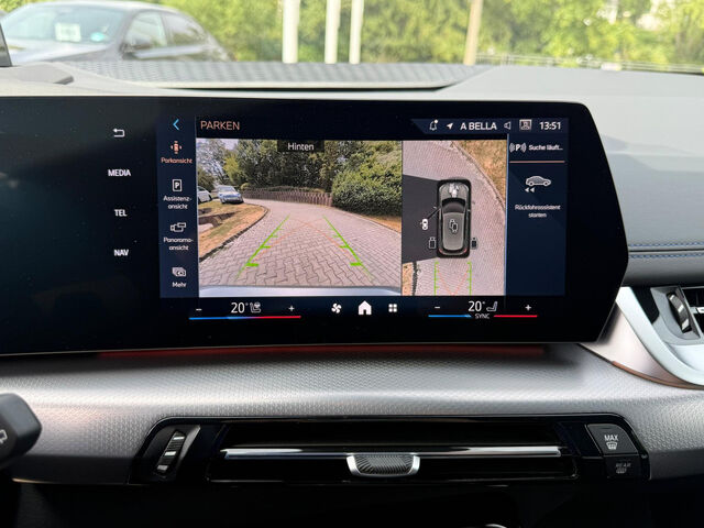BMW 218 Active Tourer 218i AT M Sport HUD SuView.Pano.Lenkh.H/K AHK Sportpaket Bluetooth Navi LED Klima PDC el. Fenster Ansicht 15 für Fahrzeugdetailseite