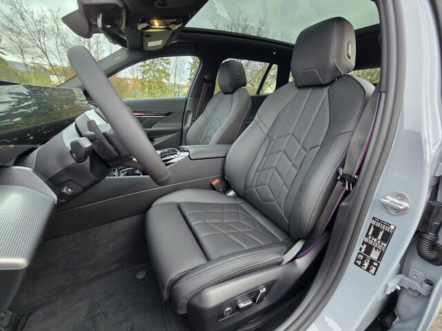 BMW 540 d TxDr M Sport Pro.HUD.SuView.Lenkh.Bow&Wilk Sportpaket Navi LED Klima PDC Ansicht 9 für Fahrzeugdetailseite