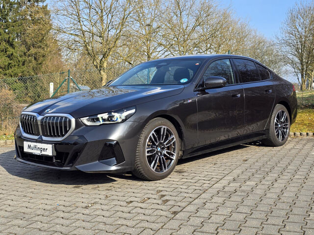 BMW 520 i M Sport HUD ACC Standh.SurView Leas.530,- Sportpaket Bluetooth Navi LED Klima Standhzg PDC el. Ansicht 2 für Fahrzeugdetailseite