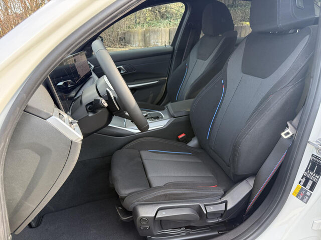 BMW 330 e xDr M Sport Pro HUD ACC SuView.Ha/Ka AHK18 Sportpaket Bluetooth Navi LED Klima Aktivlenkung PDC Ansicht 12 für Fahrzeugdetailseite