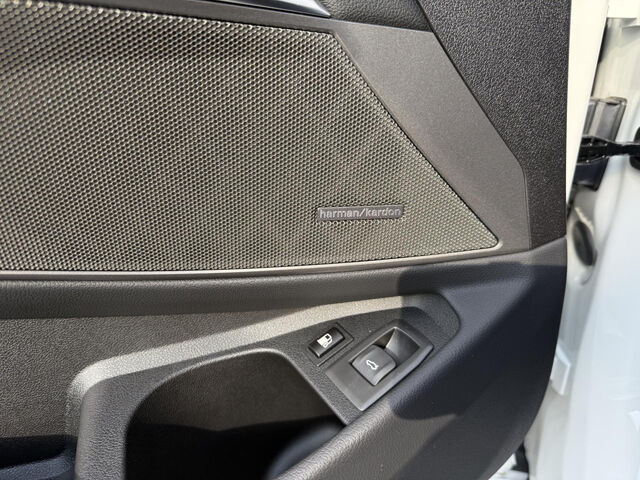 BMW 330 e xDr M Sport Pro HUD ACC SuView.Ha/Ka AHK18 Sportpaket Bluetooth Navi LED Klima Aktivlenkung PDC Ansicht 15 für Fahrzeugdetailseite