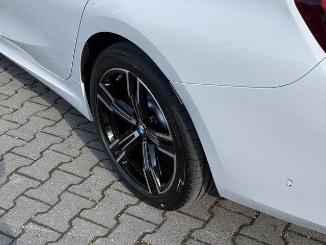 BMW 330 e xDr M Sport Pro HUD ACC SuView.Ha/Ka AHK18 Sportpaket Bluetooth Navi LED Klima Aktivlenkung PDC Ansicht 5 für Fahrzeugdetailseite