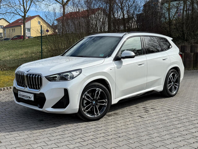 BMW X1 x23d M Sport HUD ACC SurView PanoD.19Leas499 Sportpaket Bluetooth Navi LED Vollleder Klima PDC el Ansicht 2 für Fahrzeugdetailseite