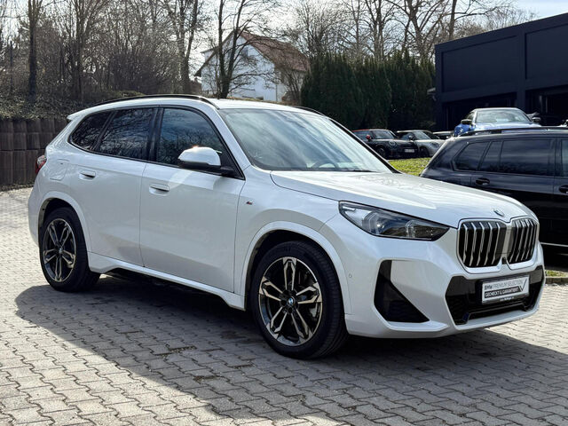 BMW X1 x23d M Sport HUD ACC SurView PanoD.19Leas499 Sportpaket Bluetooth Navi LED Vollleder Klima PDC el Ansicht 4 für Fahrzeugdetailseite