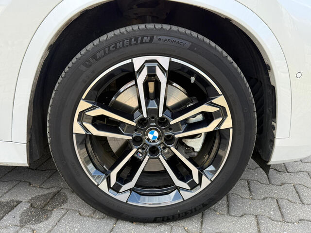 BMW X1 x23d M Sport HUD ACC SurView PanoD.19Leas499 Sportpaket Bluetooth Navi LED Vollleder Klima PDC el Ansicht 8 für Fahrzeugdetailseite