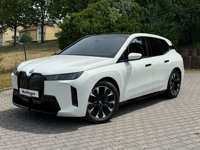 BMW iX xDrive45 Sportpaket Navi LED PDC Ansicht 2 für Fahrzeugdetailseite
