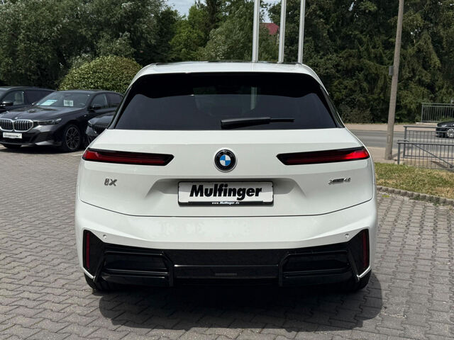 BMW iX xDrive45 Sportpaket Navi LED PDC Ansicht 6 für Fahrzeugdetailseite