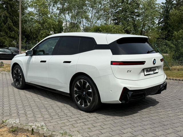 BMW iX xDrive45 Sportpaket Navi LED PDC Ansicht 7 für Fahrzeugdetailseite