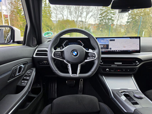 BMW 330 i xDr.T.M Sport HUD ACC PanoD.SurView AHK 19 Sportpaket Bluetooth Navi LED Klima Aktivlenkung PDC Ansicht 9 für Fahrzeugdetailseite