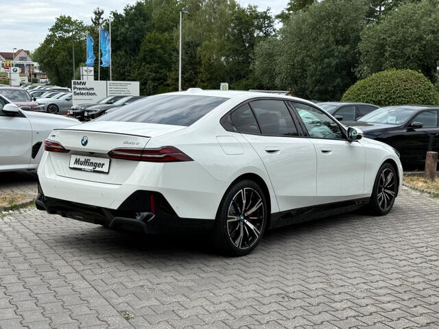 BMW 550 e xDrive Sportpaket HUD Navi LED Vollleder Klima PDC el. Fenster Ansicht 5 für Fahrzeugdetailseite