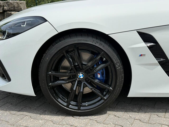 BMW Z4 sDrive30i Sportpaket Bluetooth HUD Navi LED Vollleder Klima Aktivlenkung PDC Ansicht 9 für Fahrzeugdetailseite