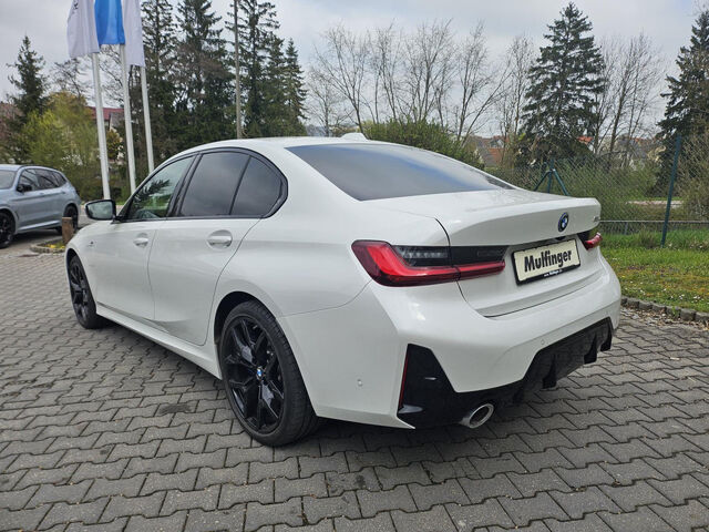 BMW 330 e M Sport HUD SurView GlasD.Har/Kar.AHK 19 Sportpaket Bluetooth Navi LED Klima Aktivlenkung Stand Ansicht 6 für Fahrzeugdetailseite